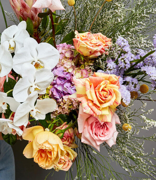 Flora Folia Studio Sunday Bouquet Arrangement Close up